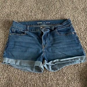 Old navy boyfriend shorts, size 8 regular.